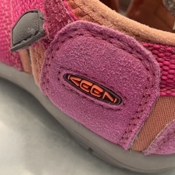 Kids Keens 2 pairs size 12 Toddler - Picture 9 of 11